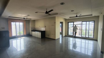 3 BHK Apartment For Rent in Vijayraj Yashwant Niwas, Naupada