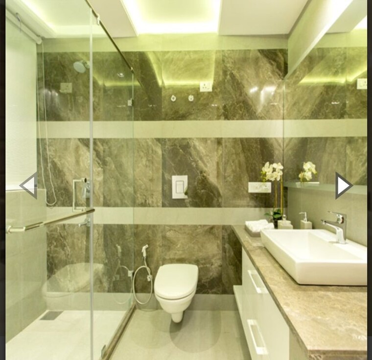 Attached Bathroom, pir machalla 4 Bedroom 2500 Sq.Ft. Apartment In Pir Machalla Zirakpur 10044409