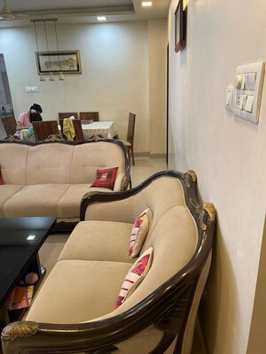 Team Area in 3 BHK Apartment at Koregaon Park Annexe – for Rent