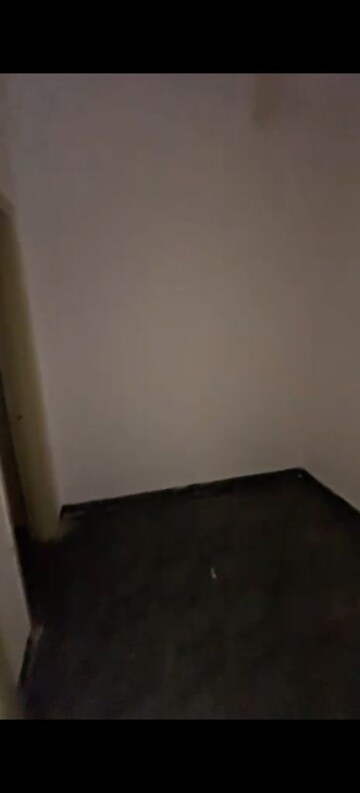 Room in 3 BHK Apartment at SVP Gulmohur Residency, Indrapuram – for Sale