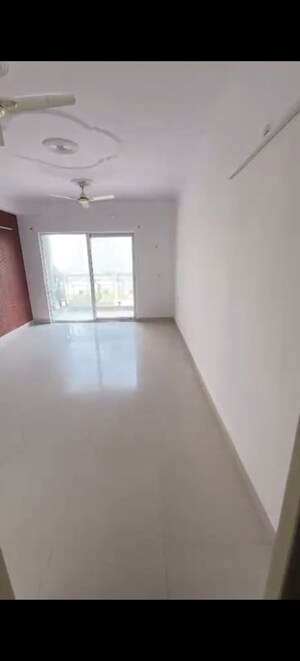 Room in 3 BHK Apartment at SVP Gulmohur Residency, Indrapuram – for Sale