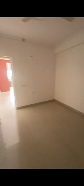 Room in 3 BHK Apartment at SVP Gulmohur Residency, Indrapuram – for Sale