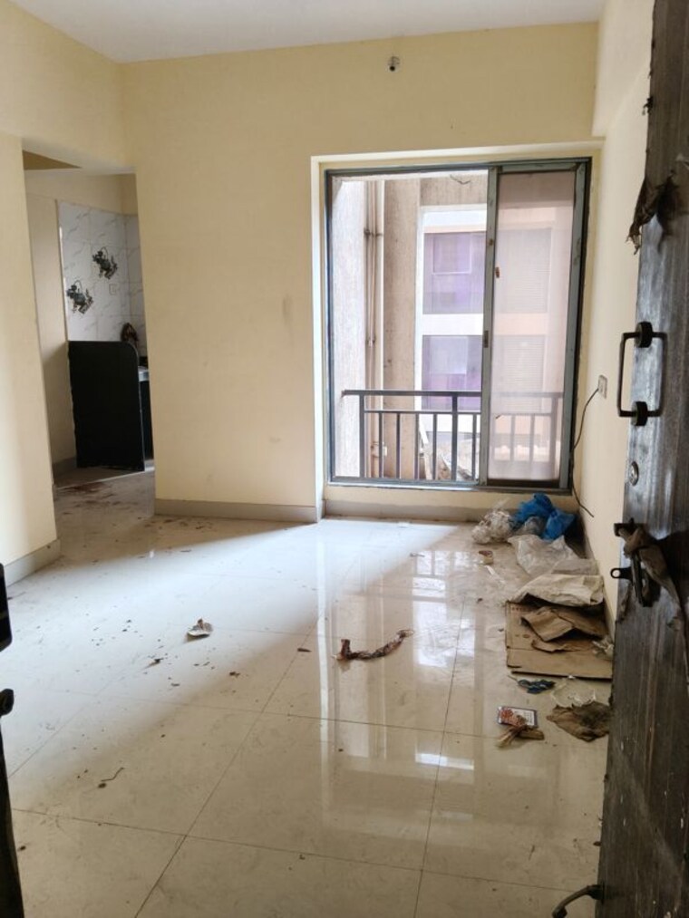 Living Room, samrin-heritage 1 Bedroom 560 Sq.Ft. Apartment In Panch Pakhadi Thane 10044415