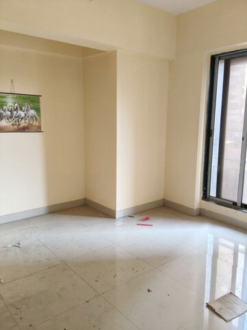 Room in 1 BHK Apartment at Samrin Heritage, Panch Pakhadi – for Sale