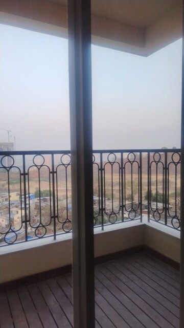 Room in 2.5 BHK Apartment at Lodha Bellagio, Powai – for Rent