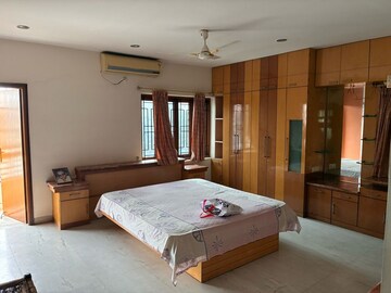 Bedroom in 3 BHK Apartment at Jubilee Hills – for Sale