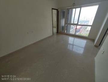 Room in 2 BHK Apartment at Omkar Signet, Malad East – for Rent