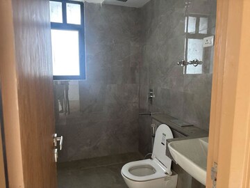 Bathroom in 3.5 BHK Apartment at M3M Heights, Sector 65 – for Sale