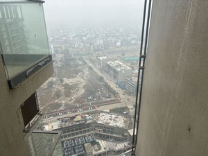 Furnished Amenities in 3.5 BHK Apartment at M3M Heights, Sector 65 – for Sale