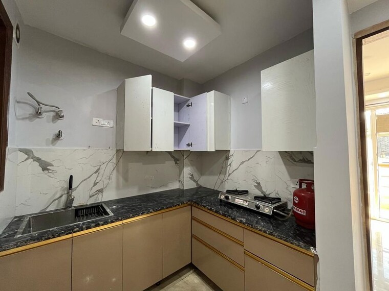 Kitchen, freedom fighters enclave 2 Bedroom 1200 Sq.Ft. Builder Floor In Freedom Fighters Enclave Delhi 10044518