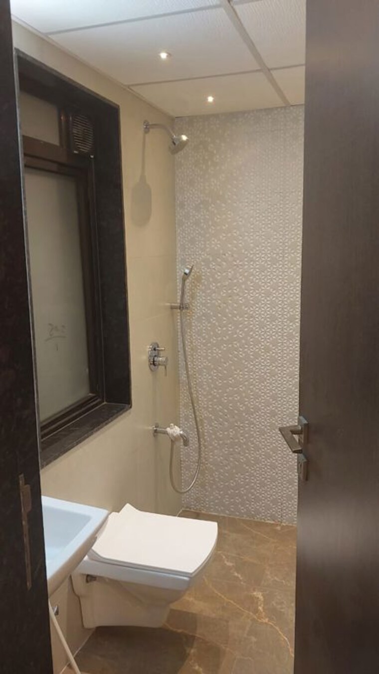 Bathroom, lalani-valentine-apartment-1-wing-d 1 Bedroom 405 Sq.Ft. Apartment In Malad East Mumbai 10044542