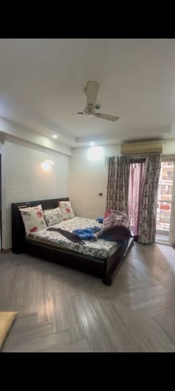 Bedroom in 4 BHK Apartment at ATS Advantage, Ahinsa Khand 1 – for Sale