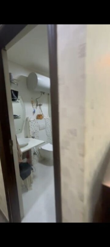 Bathroom in 4 BHK Apartment at ATS Advantage, Ahinsa Khand 1 – for Sale