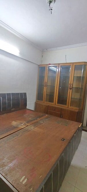 Bedroom in 2 BHK Apartment at Malad West – for Rent