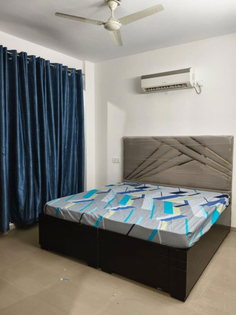 Bedroom, vip road 2 Bedroom 1250 Sq.Ft. Apartment In Vip Road Zirakpur 10044562