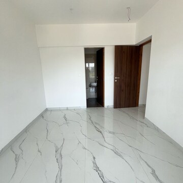 Room in 2 BHK Apartment at 66 Aventus Avenue, Sukarwadi – for Rent