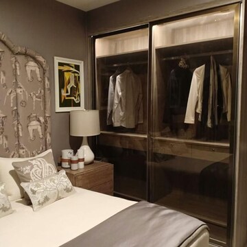 Bedroom in 2 BHK Apartment at House Of Hiranandani Plots, Sanne Amanikere – for Rent