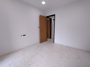 Room in 2 BHK Apartment at Ekta Tripolis, Goregaon West – for Rent