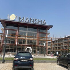 Retail Shop For Sale in Mansha Vega Street