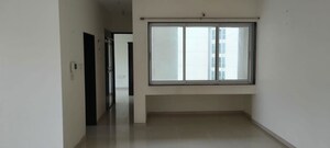 Room in 3 BHK Apartment at Lokhandwala Octacrest, Kandivali East – for Sale