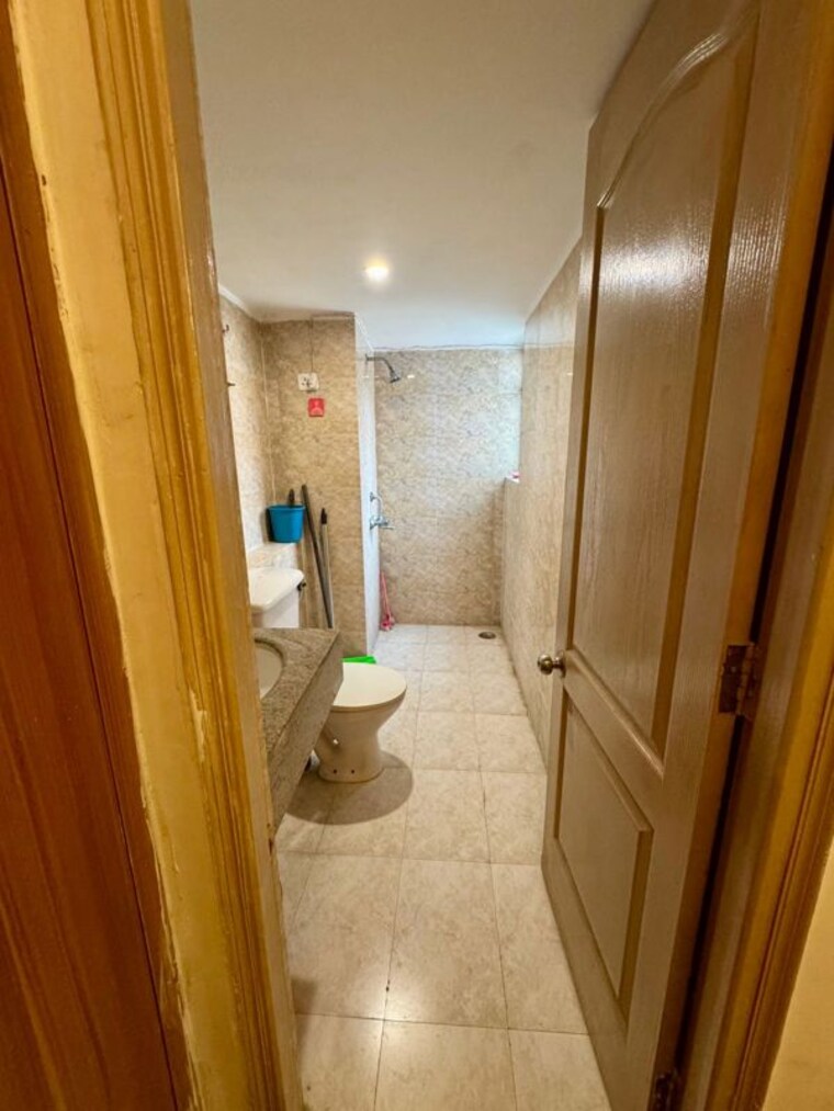 Bathroom, paras-seasons Studio 700 Sq.Ft. Apartment In Sector 168 Noida 10044602