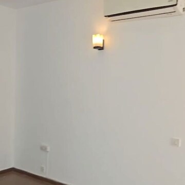 2.5 BHK Apartment For Rent in Pioneer Park Phase 1, Sector 61
