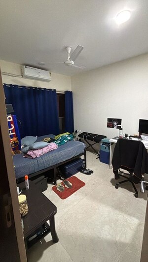 Room in 2 BHK Apartment at K Raheja Ascencio, Chandivali – for Sale