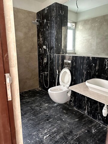 Bathroom in 3.5 BHK Apartment at Omkar Alta Monte, Malad East – for Rent