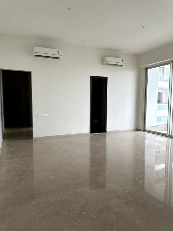 3.5 BHK + Pooja Room,Servant Room,Store Room 2250 Sq.Ft. Apartment in Omkar Alta Monte