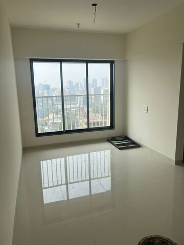 Room in 1 BHK Apartment at Bhoomi Samarth, Goregaon East – for Rent