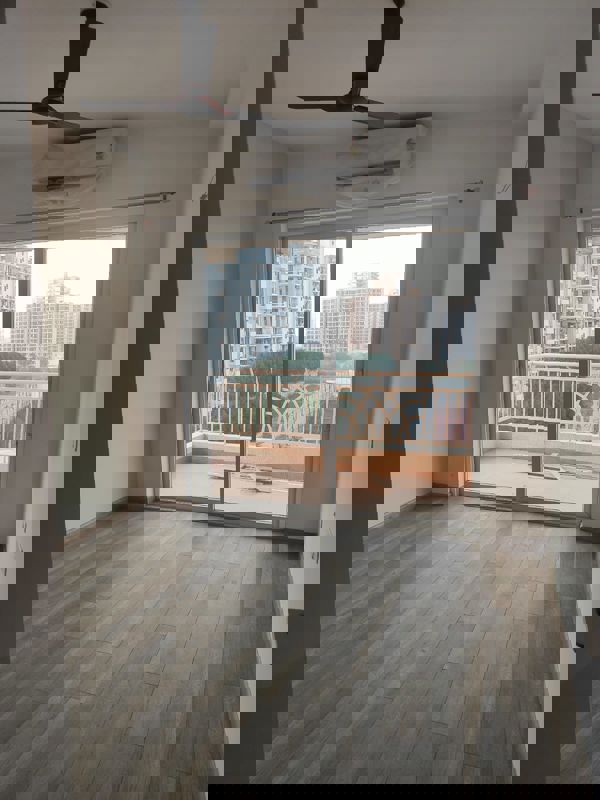 3 BHK + Pooja Room,Study Room 1565 Sq.Ft. Apartment in The Center Court