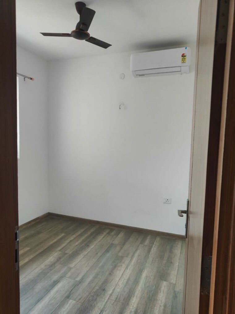 Room, the-center-court 3 Bedroom 1565 Sq.Ft. Apartment In Sector 88a Gurgaon 10044720