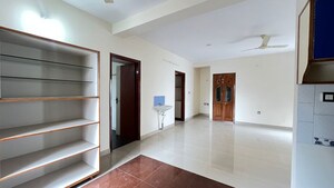 Room in 2 BHK Builder Floor at Hsr Layout – for Rent