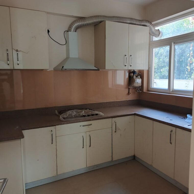 Kitchen, pioneer-park-phase-1 4 Bedroom 2450 Sq.Ft. Apartment In Sector 61 Gurgaon 10044740