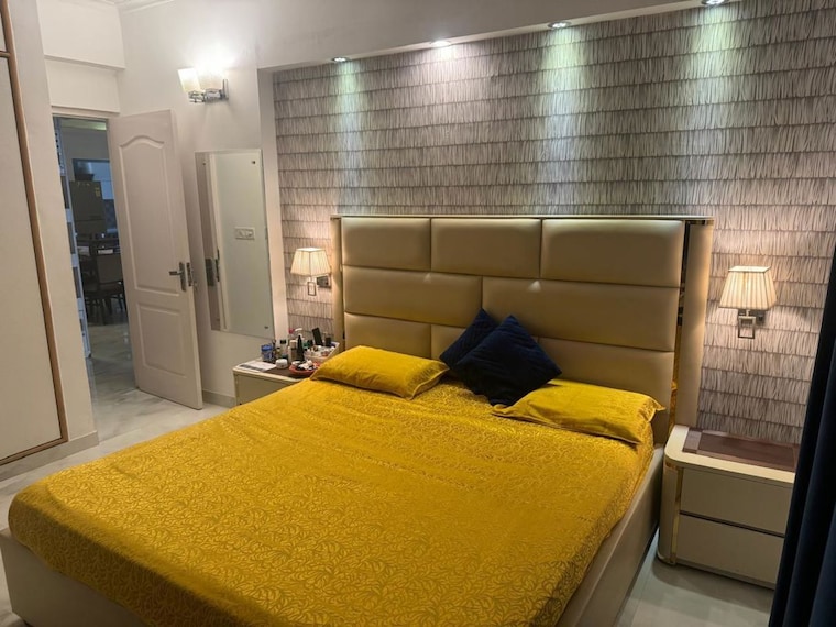 Bedroom, orchid-petals 3.5 Bedroom 2061 Sq.Ft. Apartment In Sector 49 Gurgaon 10044801