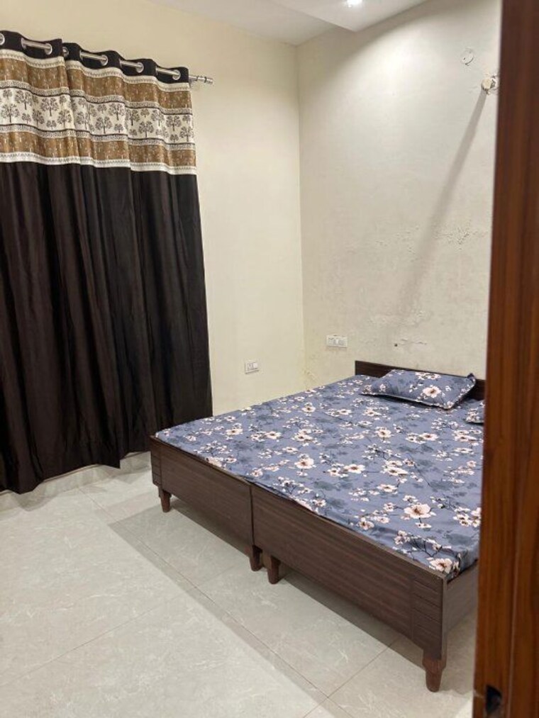 Bedroom, kharar road 3 Bedroom 1125 Sq.Ft. Apartment In Kharar Road Mohali 10044727
