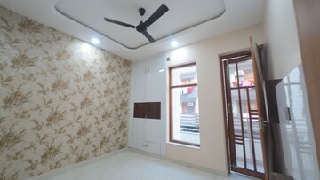 Room in 3 BHK Builder Floor at Fidato Honour Homes, Sector 89 – for Sale