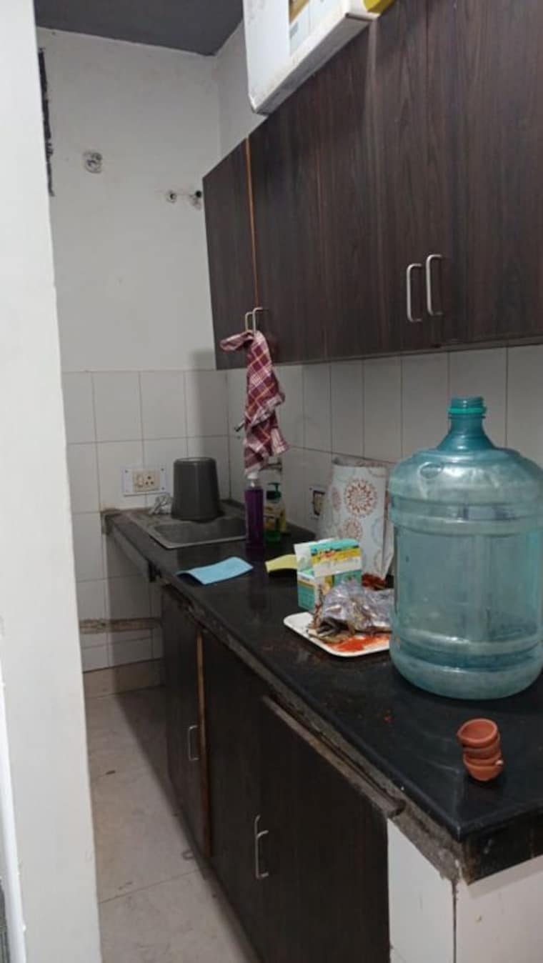 Bathroom, sector 16 Commercial Office Space 1120 Sq.Ft. In Sector 16 Noida 10044716