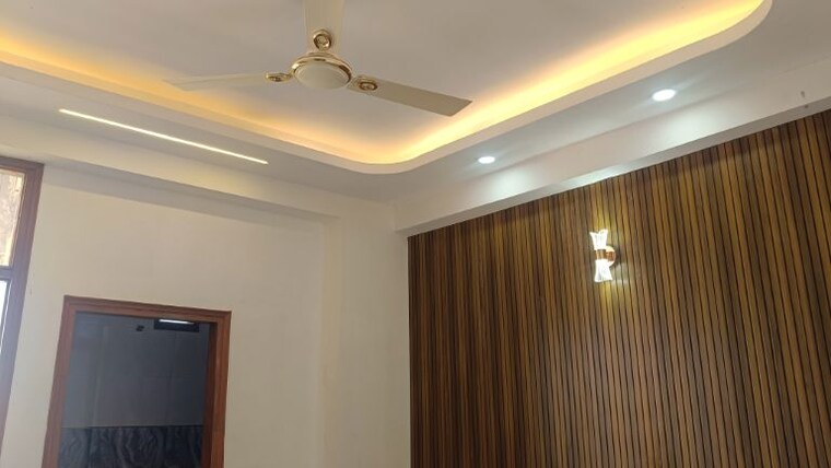 undefined, sector 73 2 Bedroom 1000 Sq.Ft. Builder Floor In Sector 73 Noida 10044883