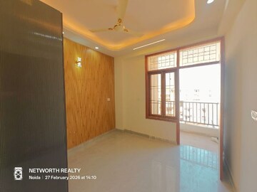 Bedroom in 2 BHK Builder Floor at Sector 73 – for Sale