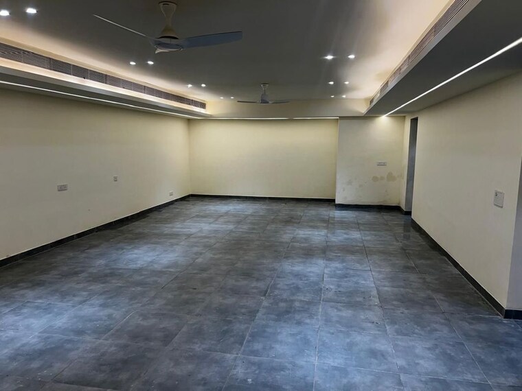 Hall, emaar-marbella 5 Bedroom 8120 Sq.Ft. Villa In Sector 66 Gurgaon 10044896