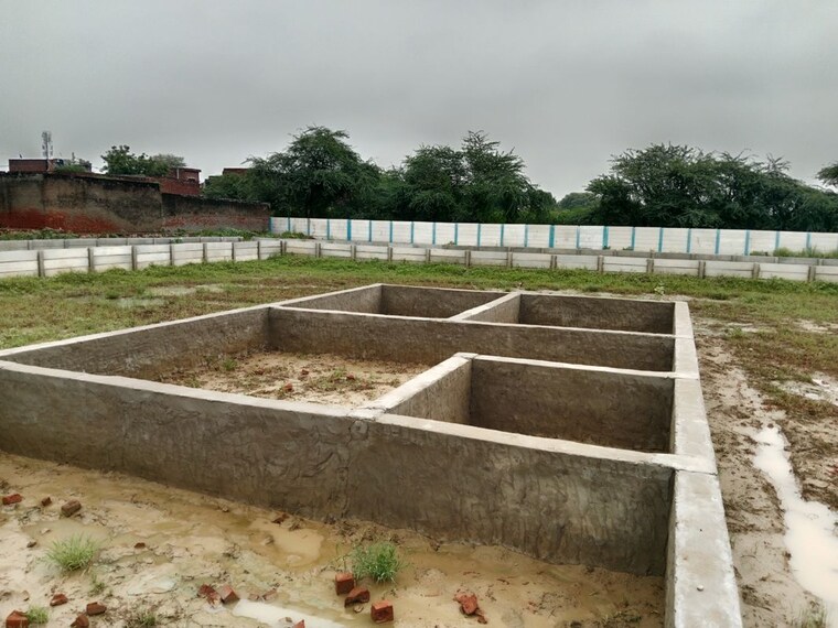 undefined, laramda  152 Sq.Yd. Plot In Laramda Agra 10044829