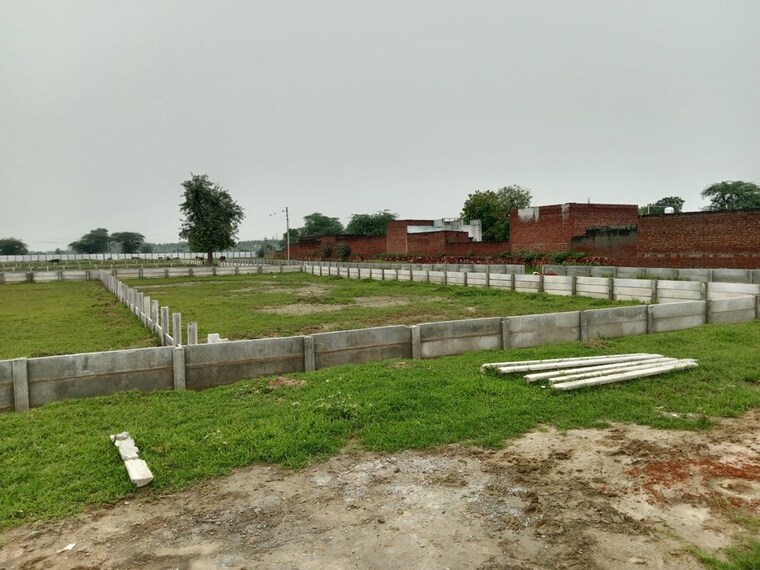 undefined, laramda  152 Sq.Yd. Plot In Laramda Agra 10044829