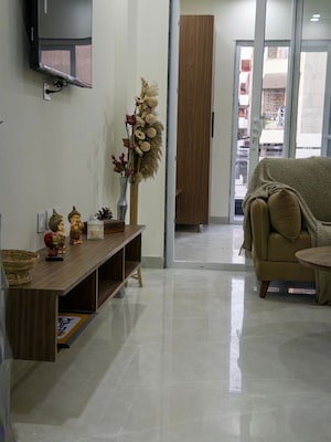 Balcony in 1 BHK Builder Floor at Ansal Royale Casa, Sector 55 – for Rent