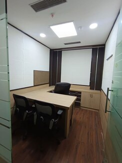 Office Space For Rent in Sector 16