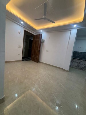 2 BHK Builder Floor For Rent in Saket
