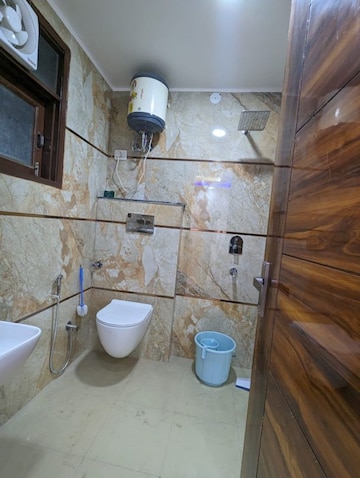 Furnished Amenities in 2 BHK Apartment at Palm Residency Chhatarpur, Rajpur Khurd Extension – for Rent