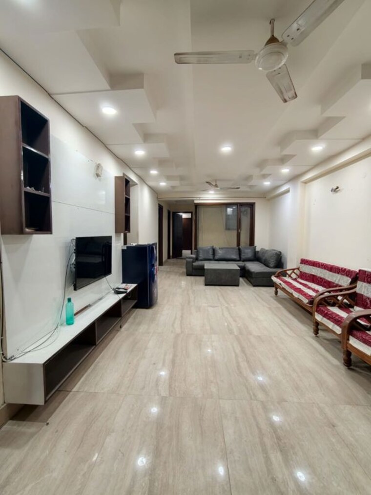  Parking, risland-sky-mansion 4 Bedroom 210 Sq.Yd. Apartment In Chattarpur Delhi 10045034