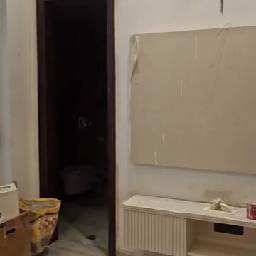 Room in 4 BHK Apartment at Unity The Amaryllis Phase 2, Kishan Ganj – for Rent