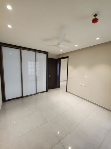 3.5 BHK Apartment For Rent in Sector 82